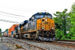 CSX 3044 on I-157